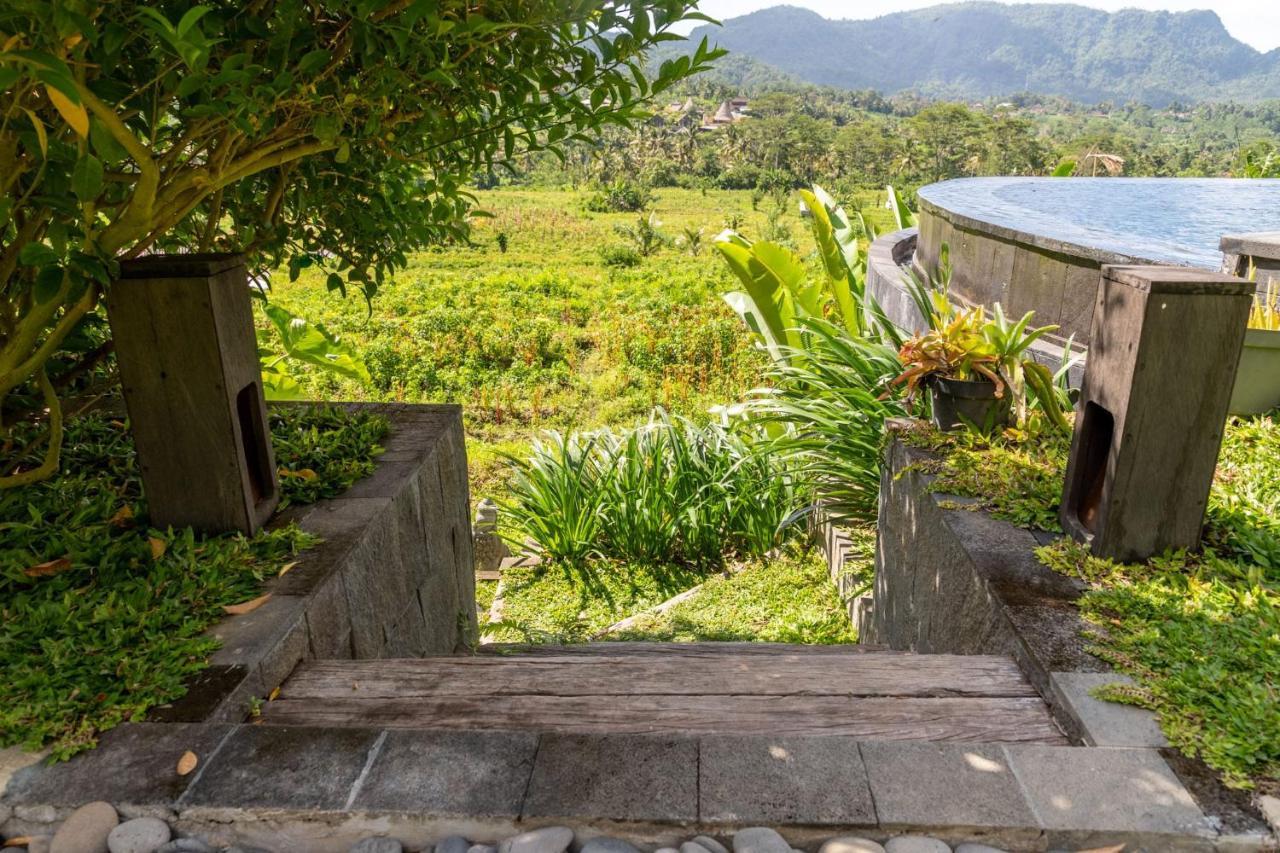 Romantic Barn With Mt. Agung Views Сидемен Экстерьер фото
